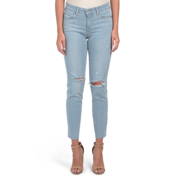 Levi's Denim - ⭐️ NWT Levi’s Jeans